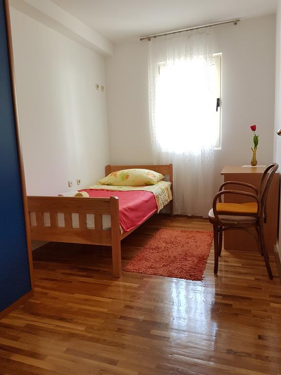 Holiday Home Granic Baška Voda エクステリア 写真