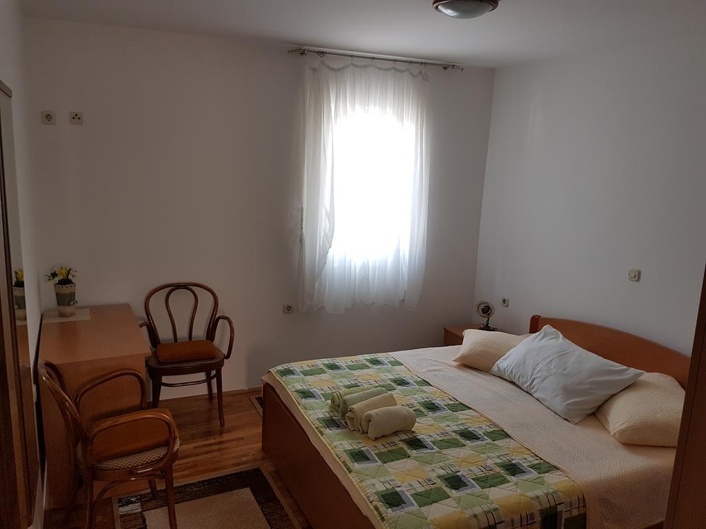 Holiday Home Granic Baška Voda エクステリア 写真
